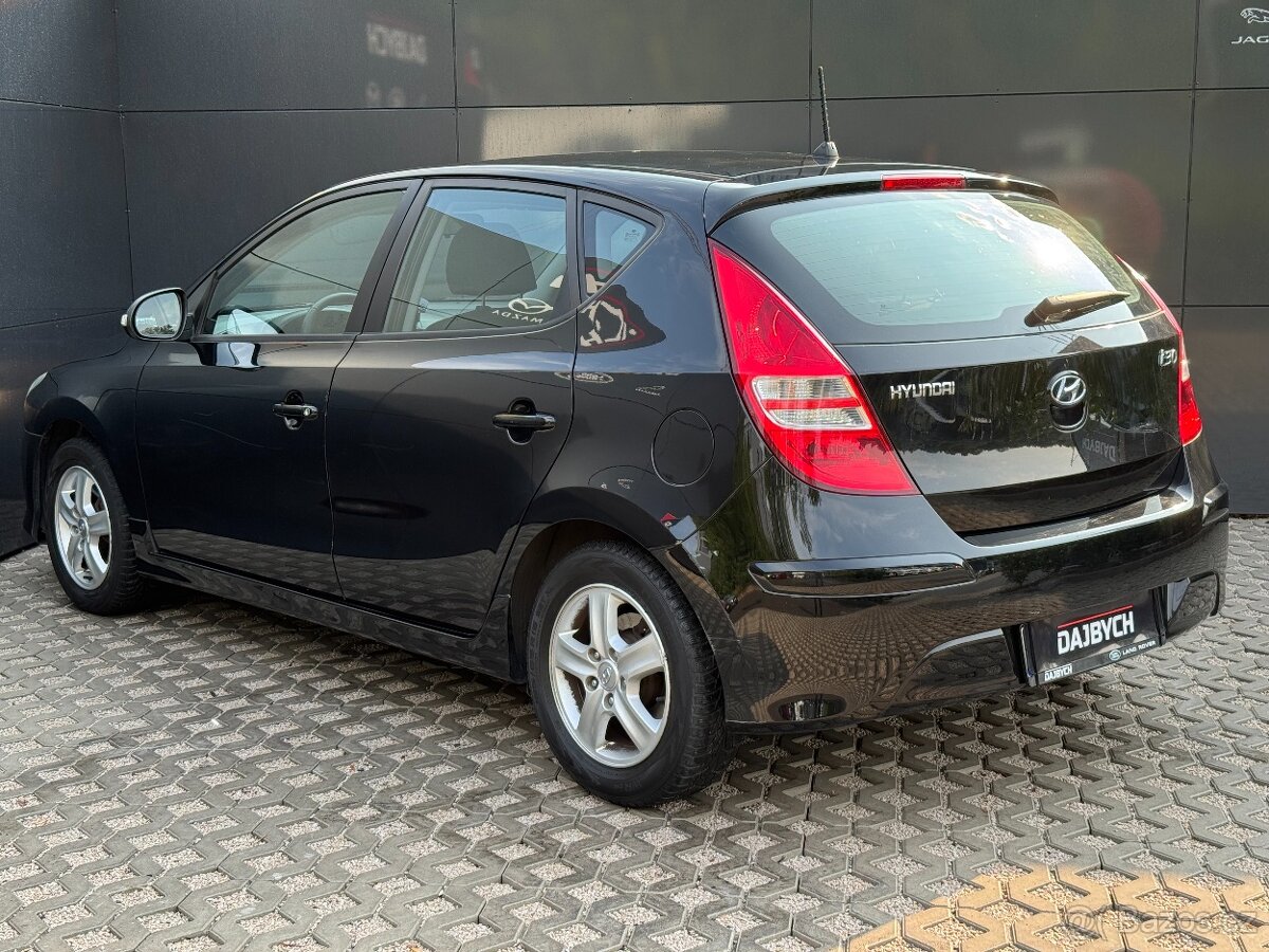 Hyundai i30 1,4i Trikolor Plus ČR - 4