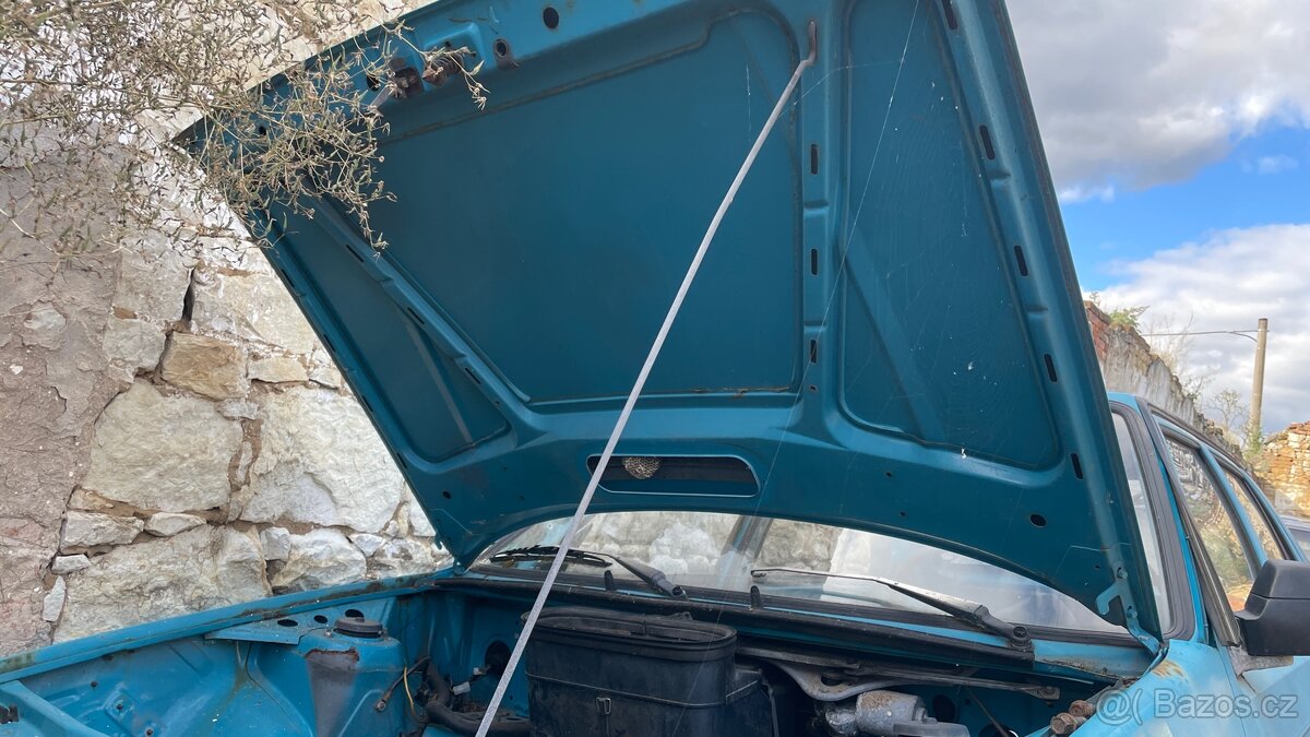 Prodám zbytky ND Škoda Favorit - 4