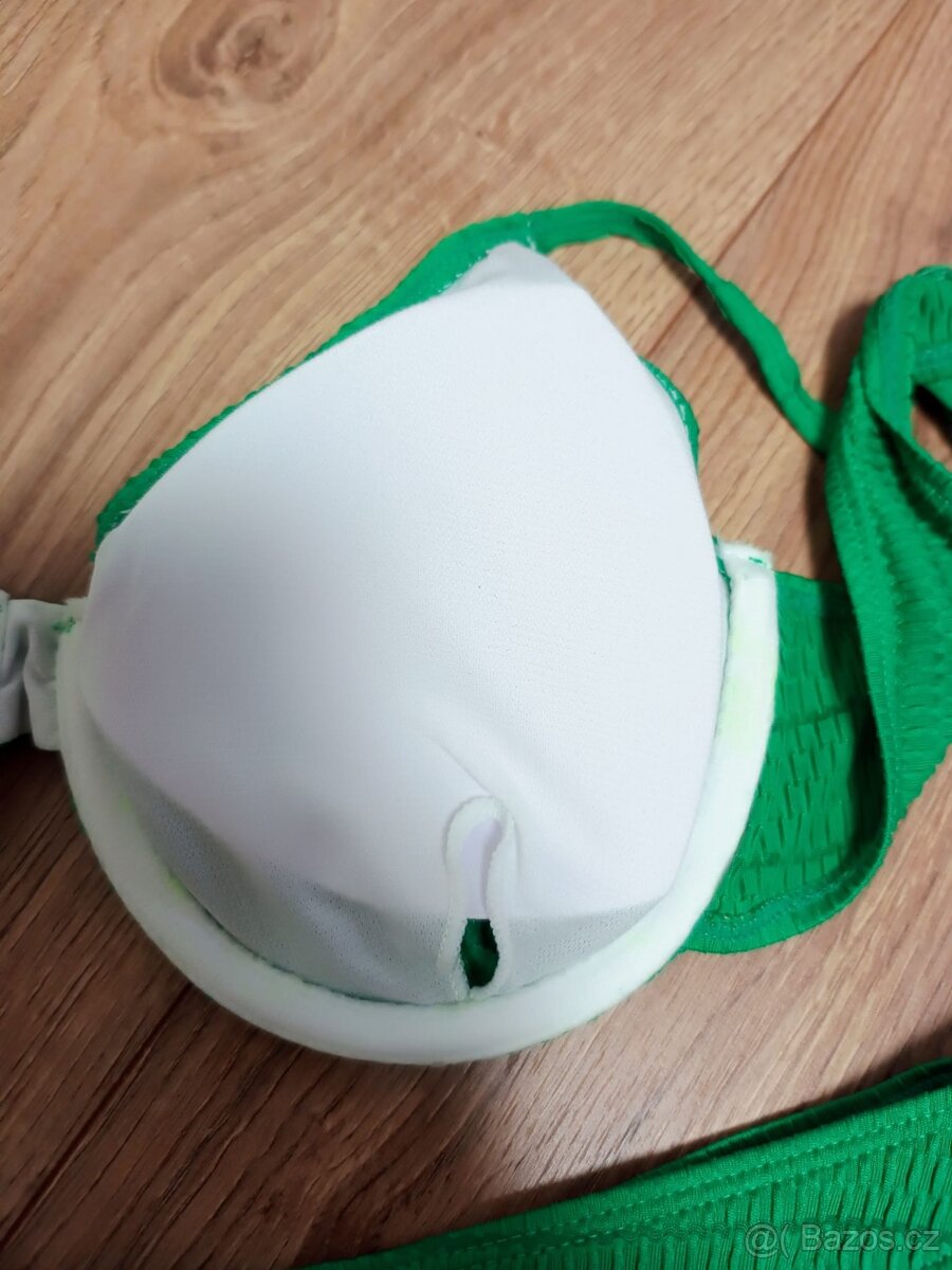 Nové dvoudílné plavky L - 4