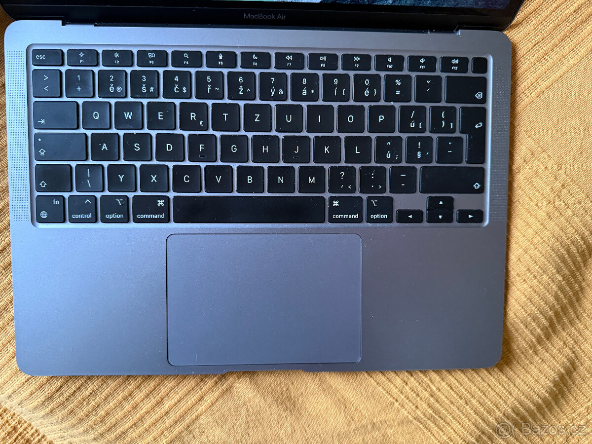 Macbook Air, M1, 512GB, česká klávesnice - 4
