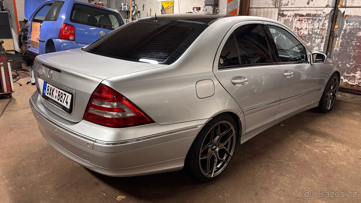 Mercedes Benz C320cdi 165kw Avantgarde MANUÁL - 4