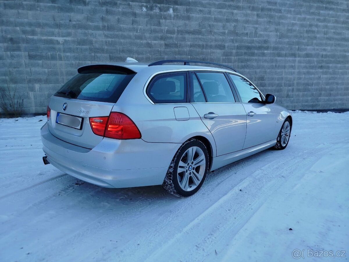 BMW E91 325i, facelift - 4