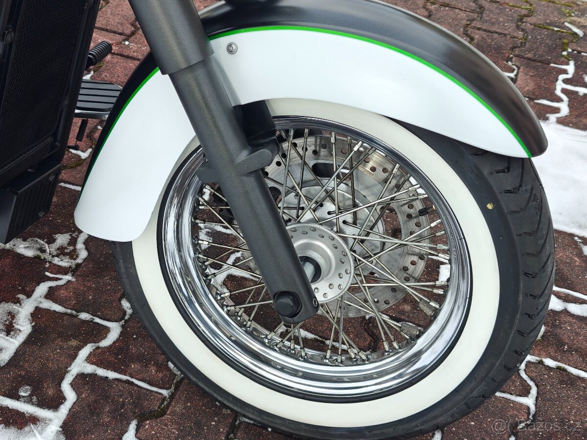 Kawasaki VN 900 Classic - 4