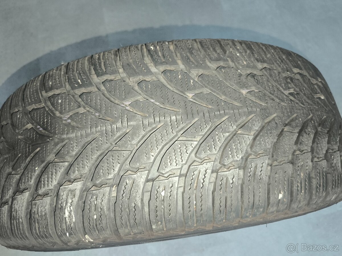 Alu kola Dezent R17 Kia 5x114.3 - 4