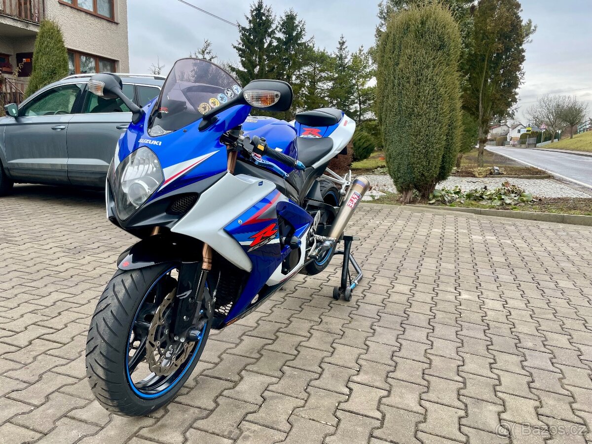 Suzuki GSX-R 1000 K7 - 4