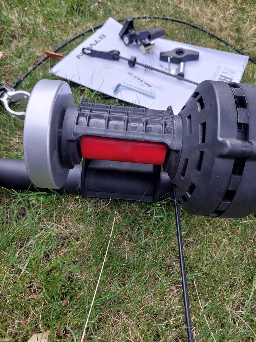 Cyklisticky trenazer InRide 100 - 4