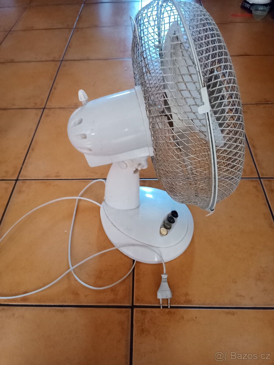 Prodám větrák na stůl atd. - 4