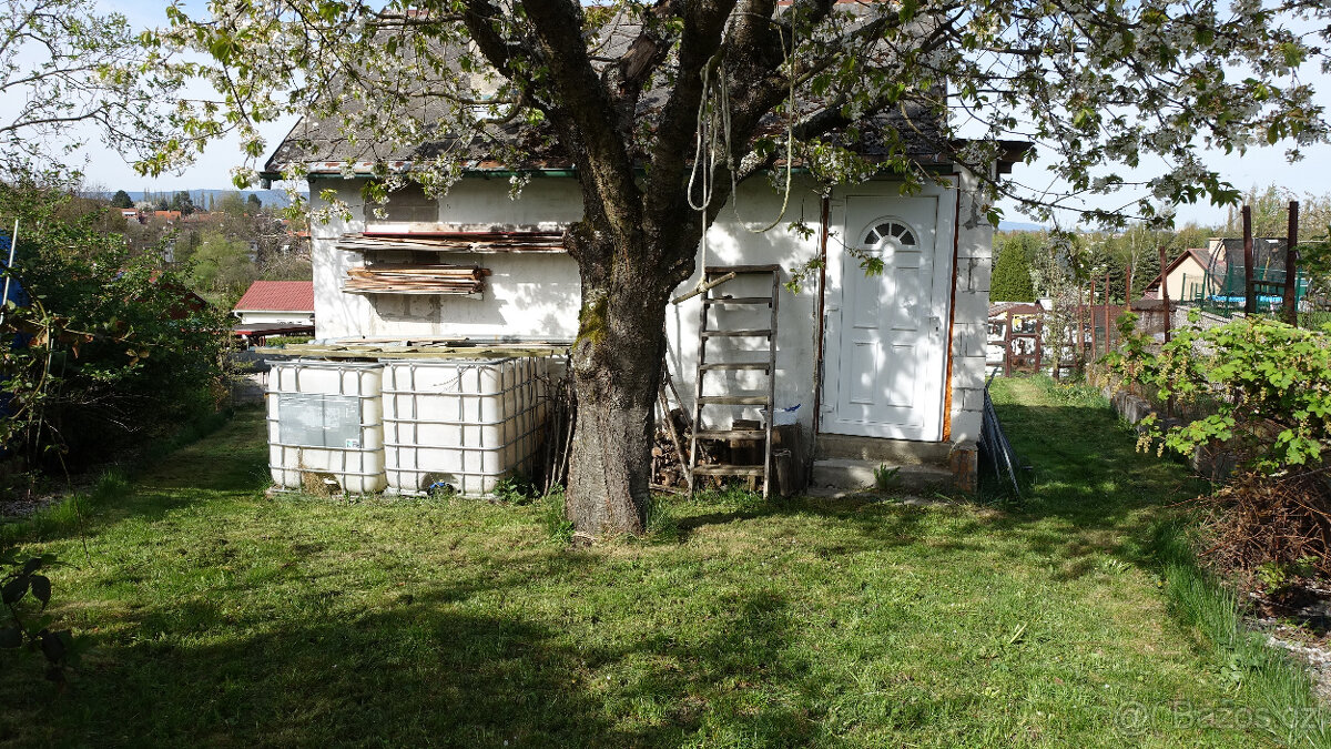 Prodám chatu 45m s pozemkem 368m. Karlovy Vary Doubí. - 4