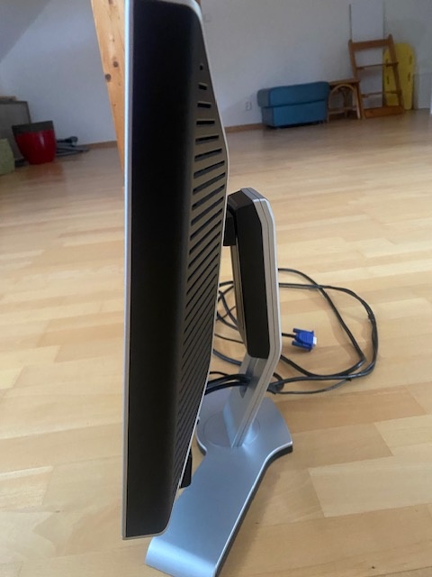 Monitor DELL 2009W Flat Panel Monitor 19" - 4