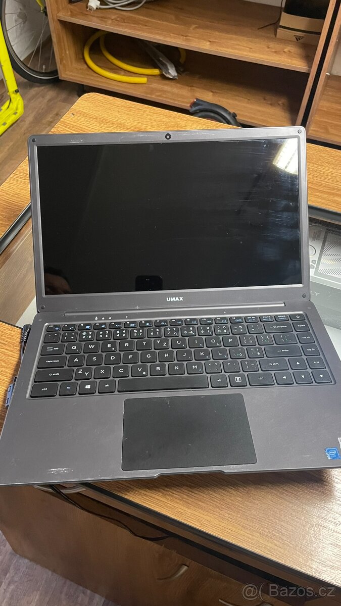 UMAX VisionBook 14WA Plus - 4