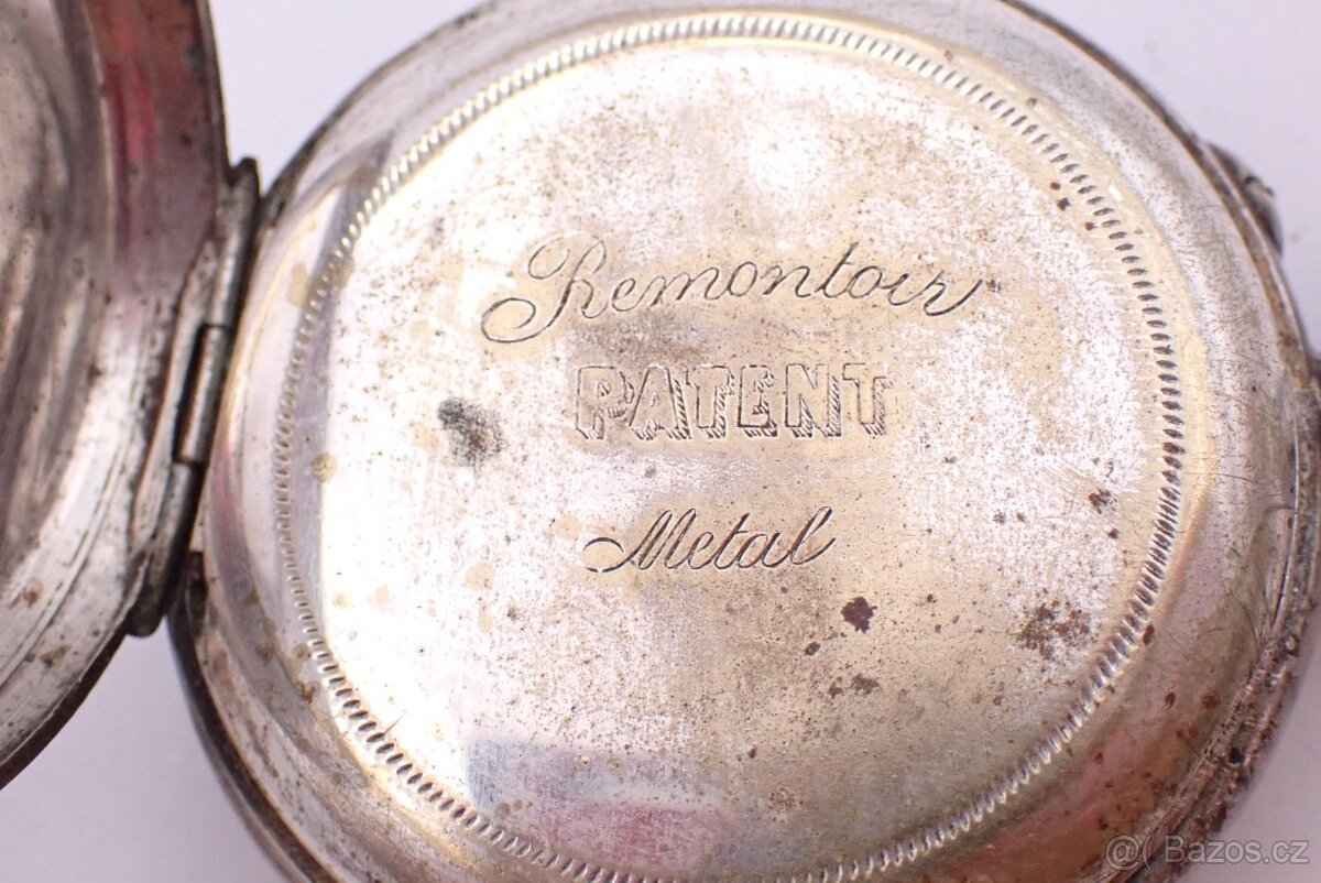 Starožitné dvoupláštové stříbrné zdobené kapesní hodinky. - 4