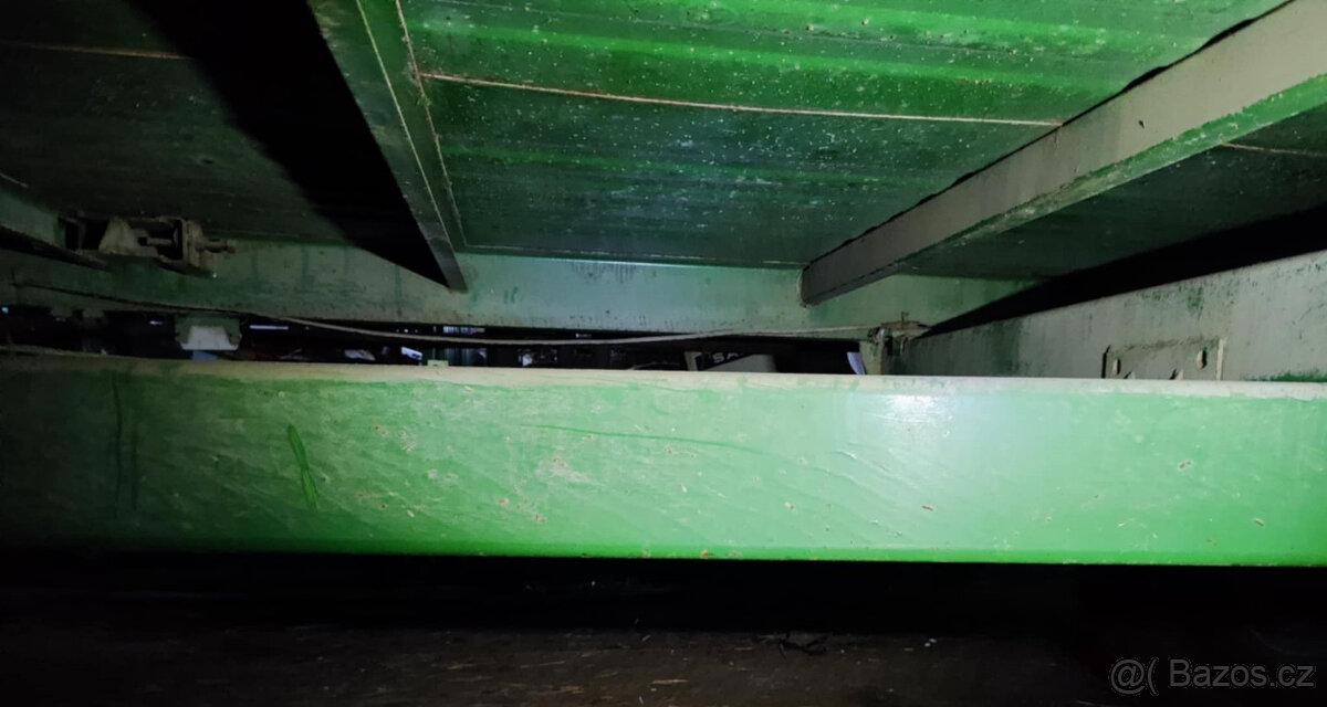 ROZMETADLO HNOJE , NIKDY NEPOUŽITE,ULOŽENKA, - 4