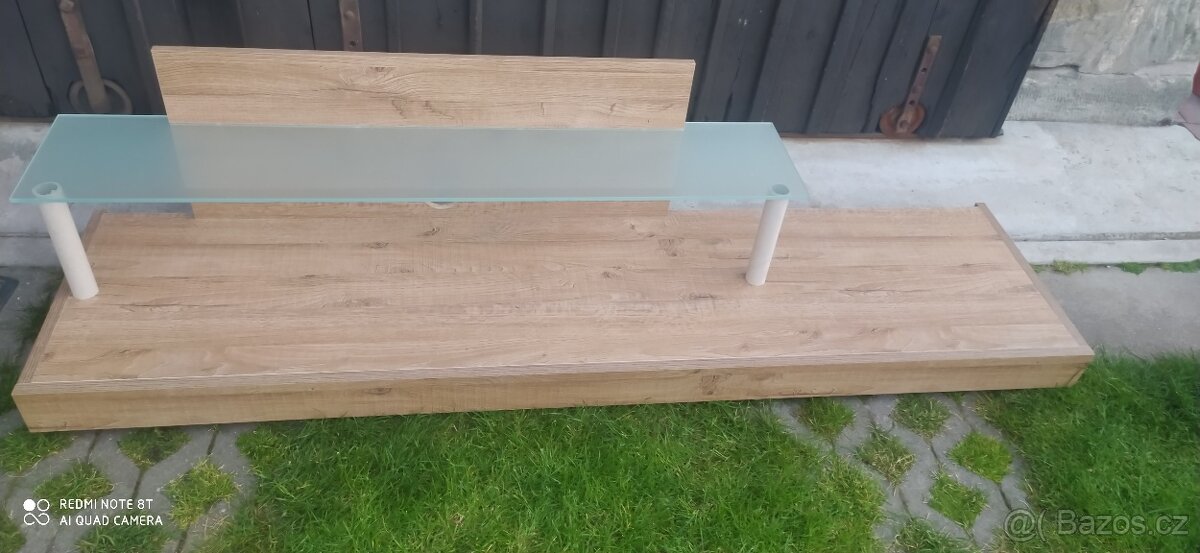 Televizní stolek - 4