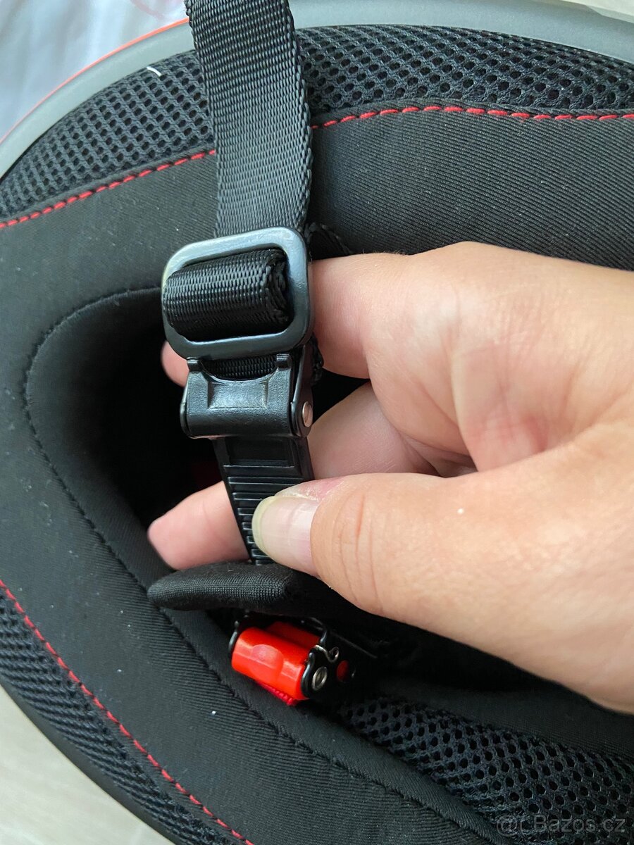 Výklopná přilba MT - 4