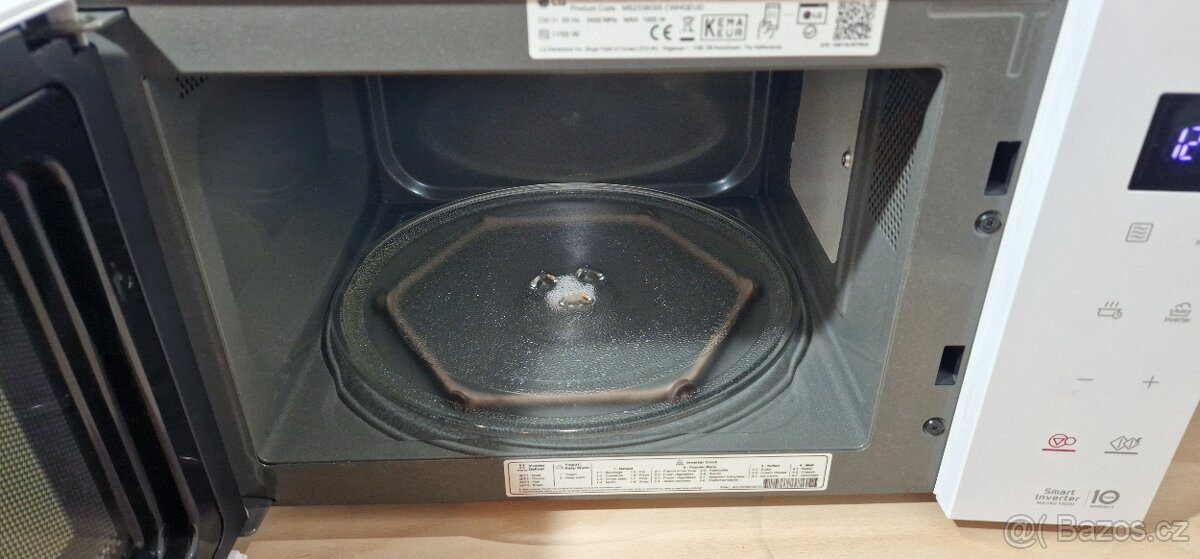 Mikrovlnná trouba LG MS23NECBW - 4