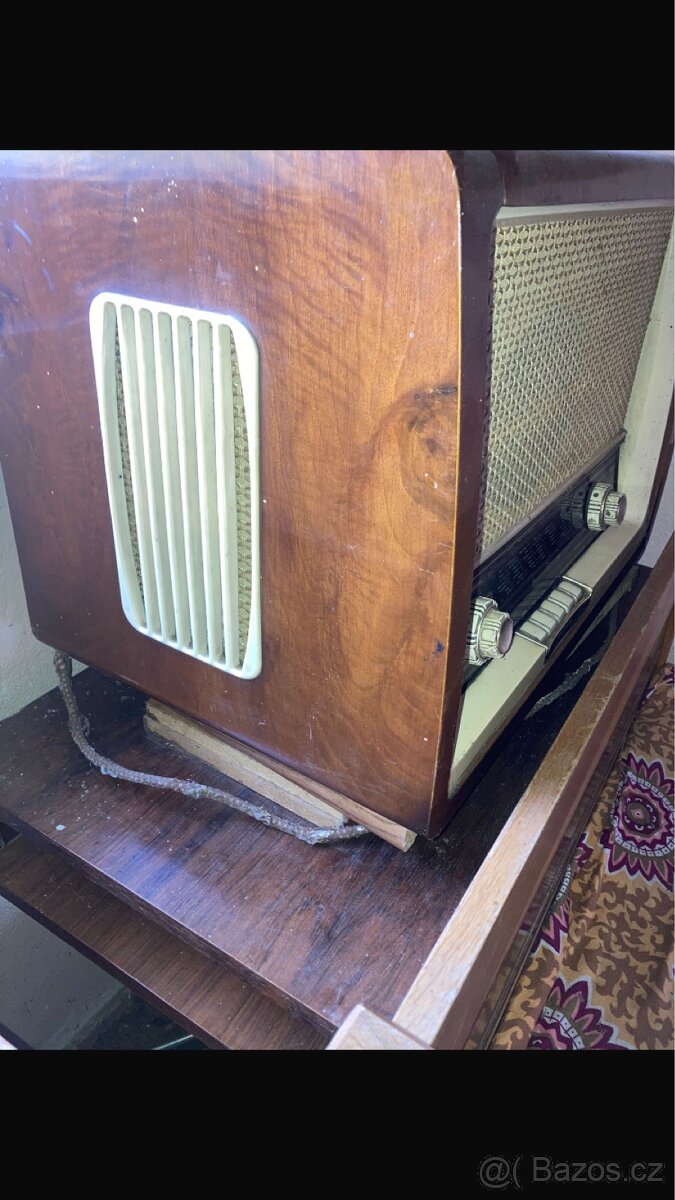 Retro rádio Tesla Orcherstr - 4