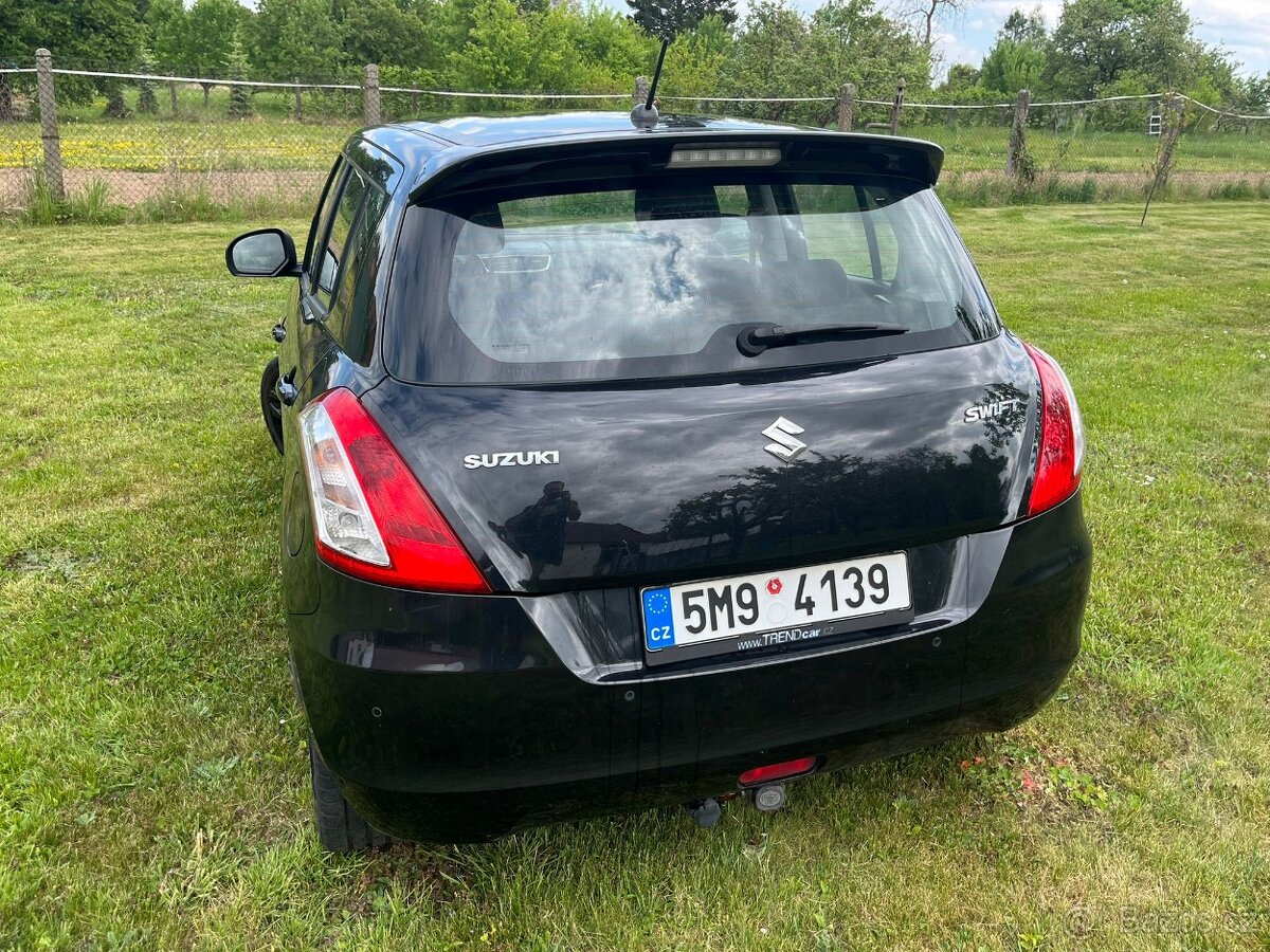Suzuki Swift Black Edition - 4