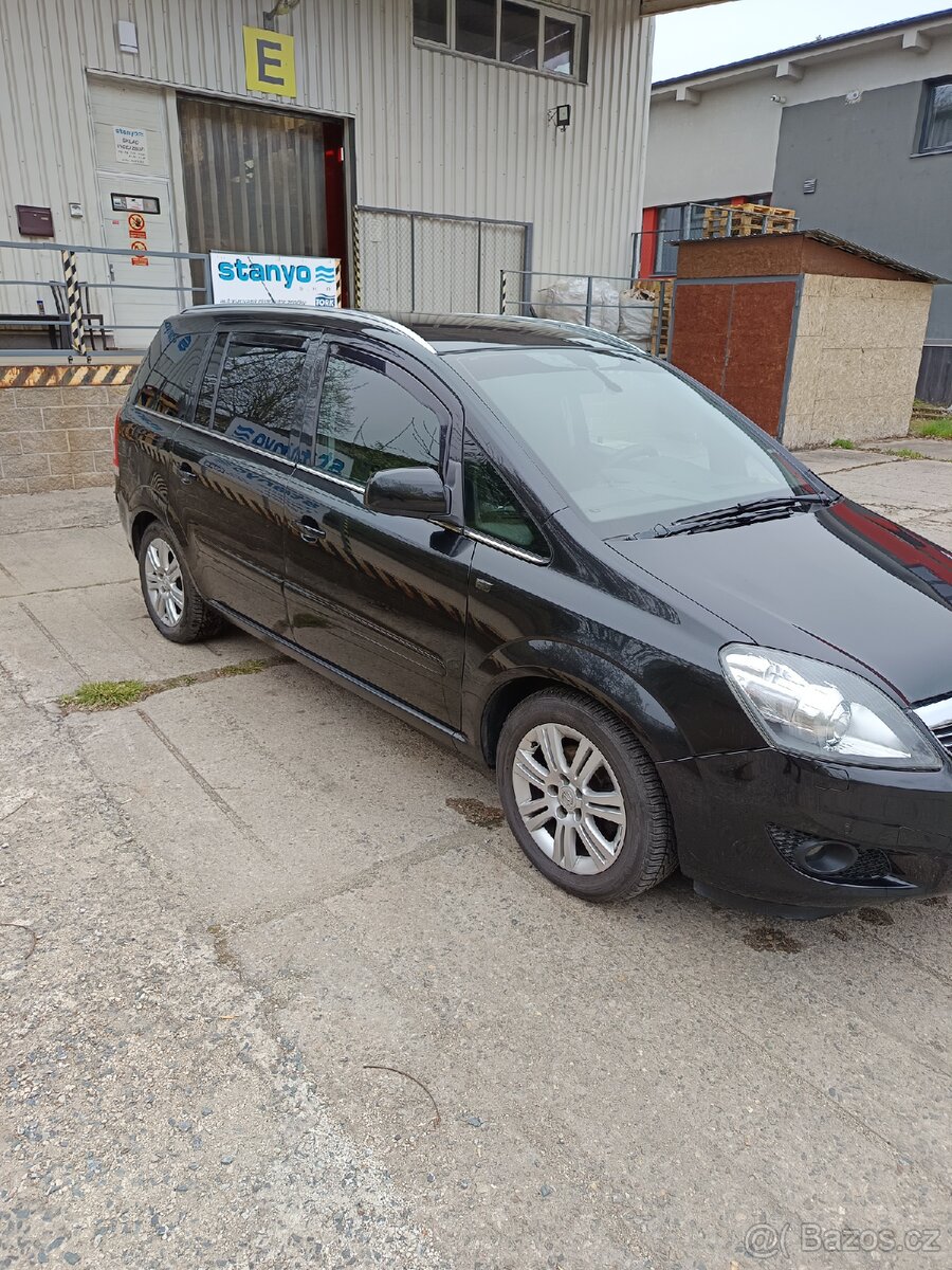 Opel Zafira B - 4