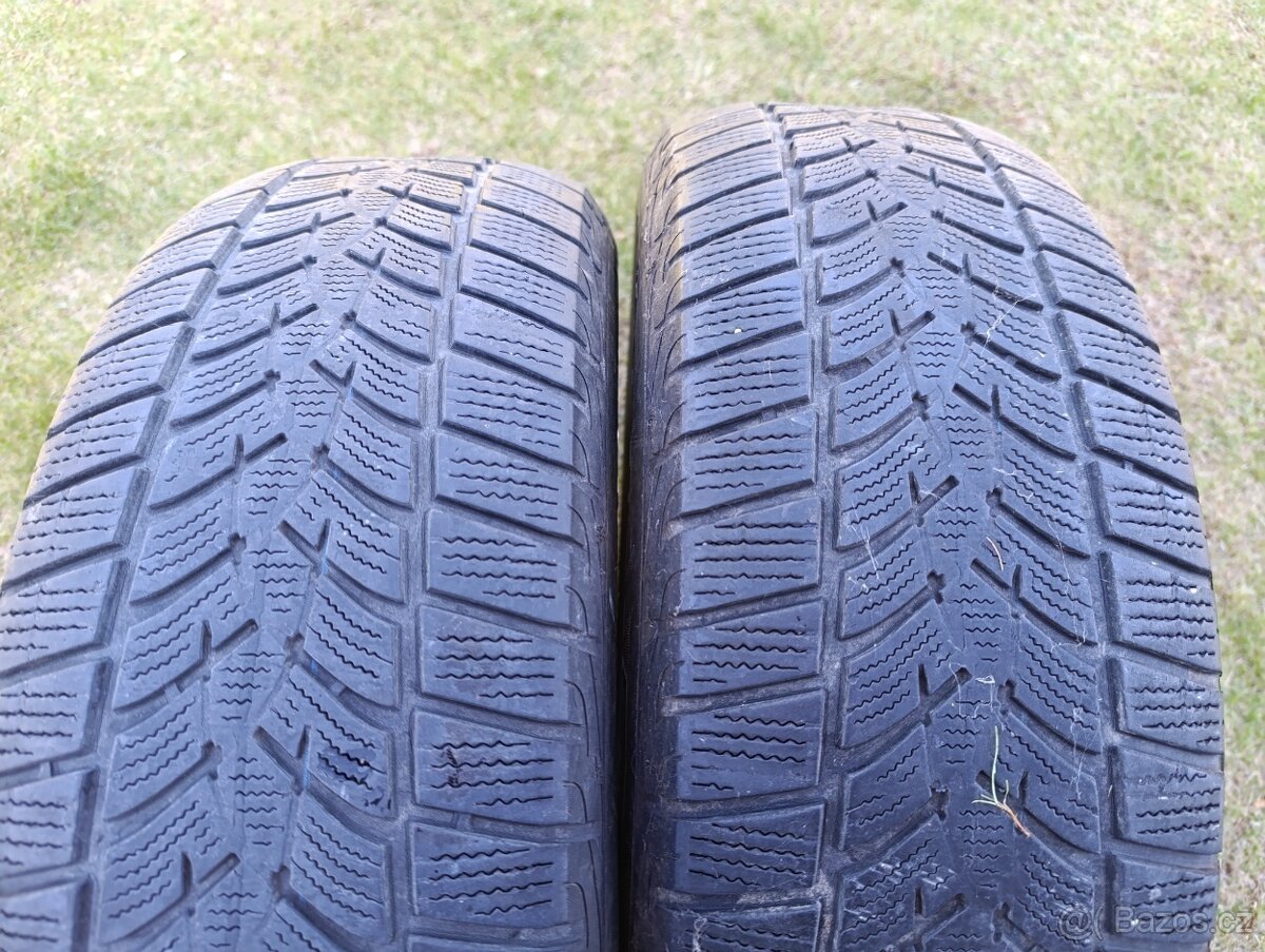 Zimní 2ks Goodyear UG 215/65/17 - 4