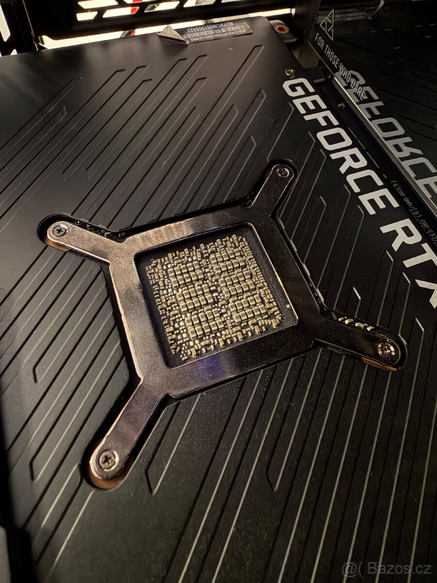 Asus rog rtx 3090 24gb - 4