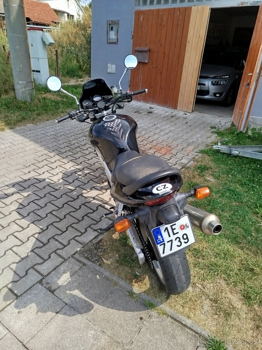 Suzuki SV 650s (n) - 4