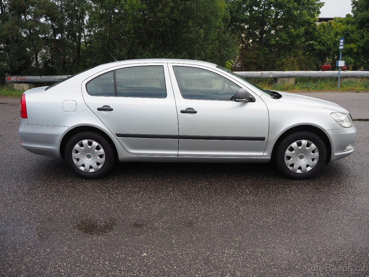 Škoda Octavia 1.2 TSI KLIMA, park. senzory - 4