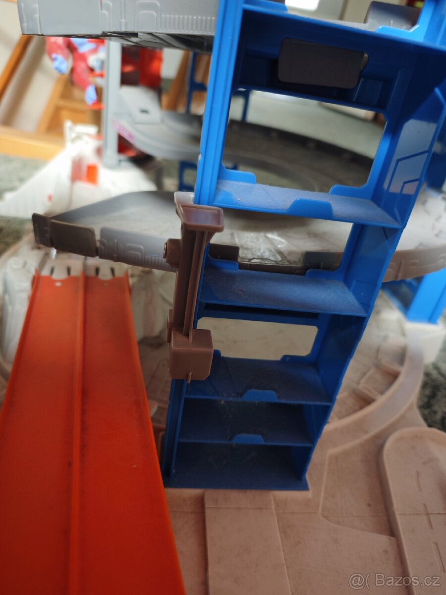 Hotwheels draha garáž - 4