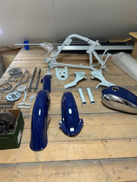 Jawa 250 - kývačka - 4