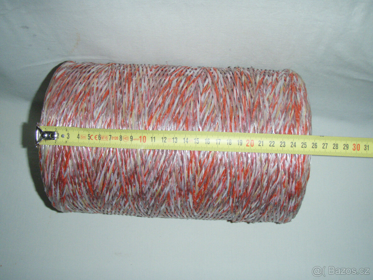 "NEPŘETRHNUTELNÝ" MOTOUZ - VELKÁ CÍVKA - 4