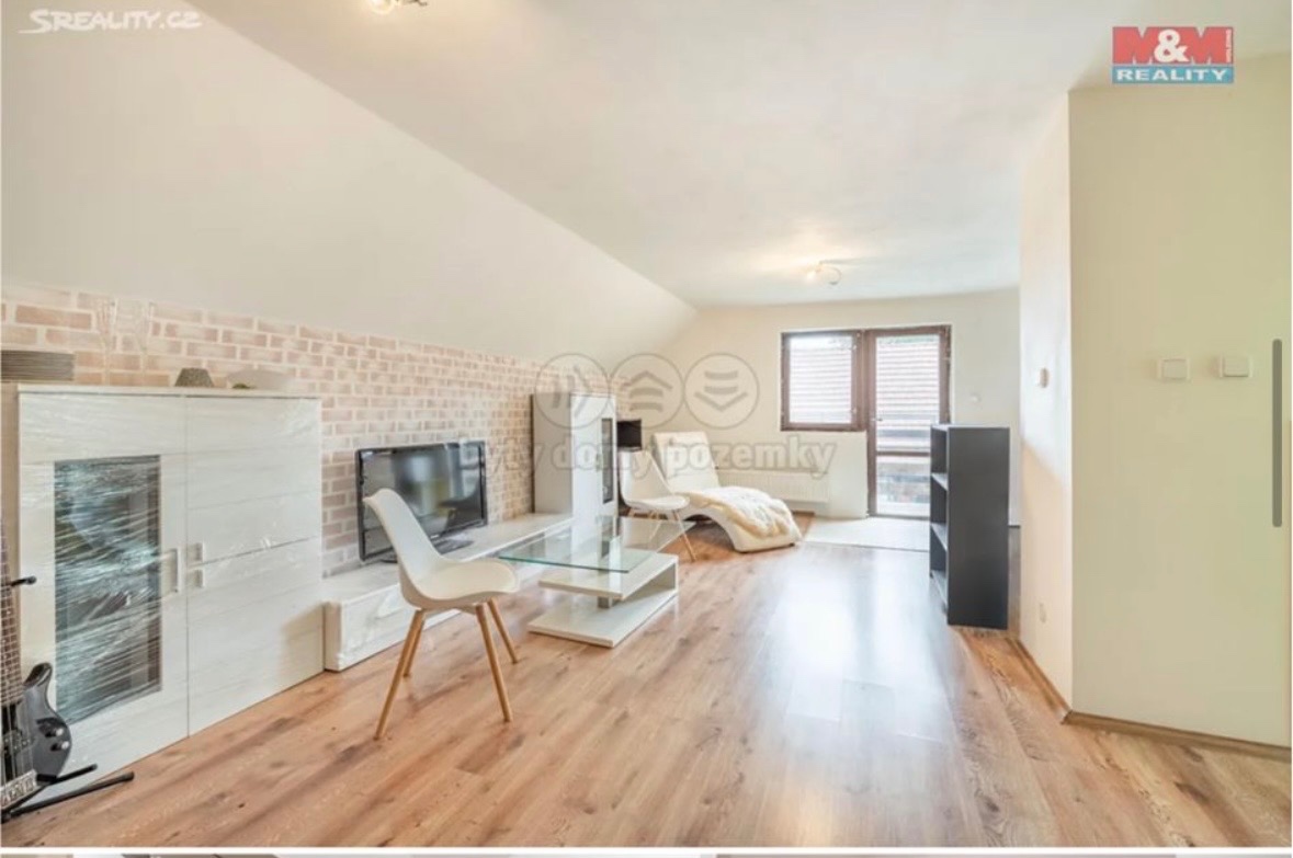 Konferenční stolek - 4