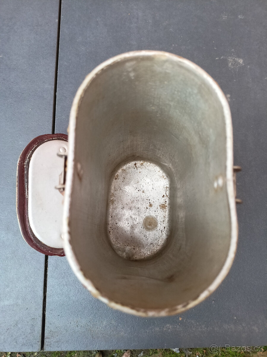 Stará hliníková nádoba - 4