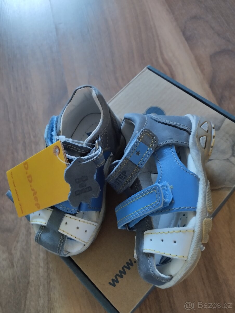 Nové sandály D.D.step vel.19 - 4