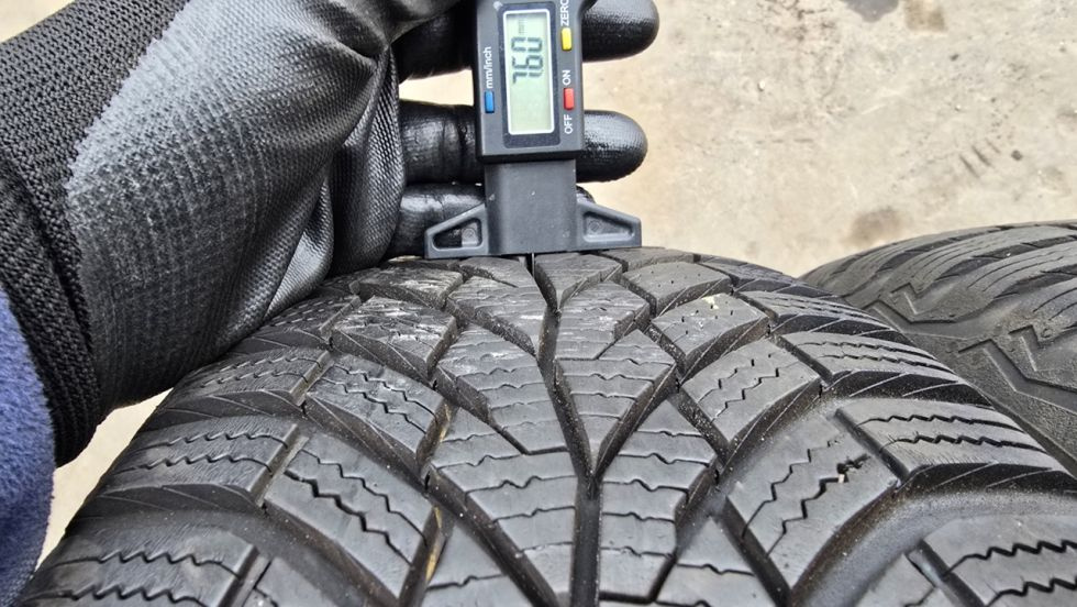 Zimní pneu 195/65R15 Continental - 4