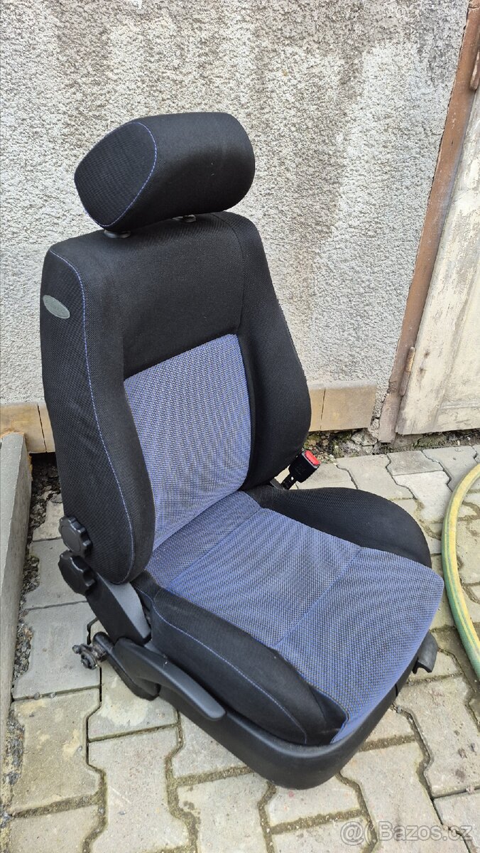 Sedačky polosport VW Golf 4 - 4