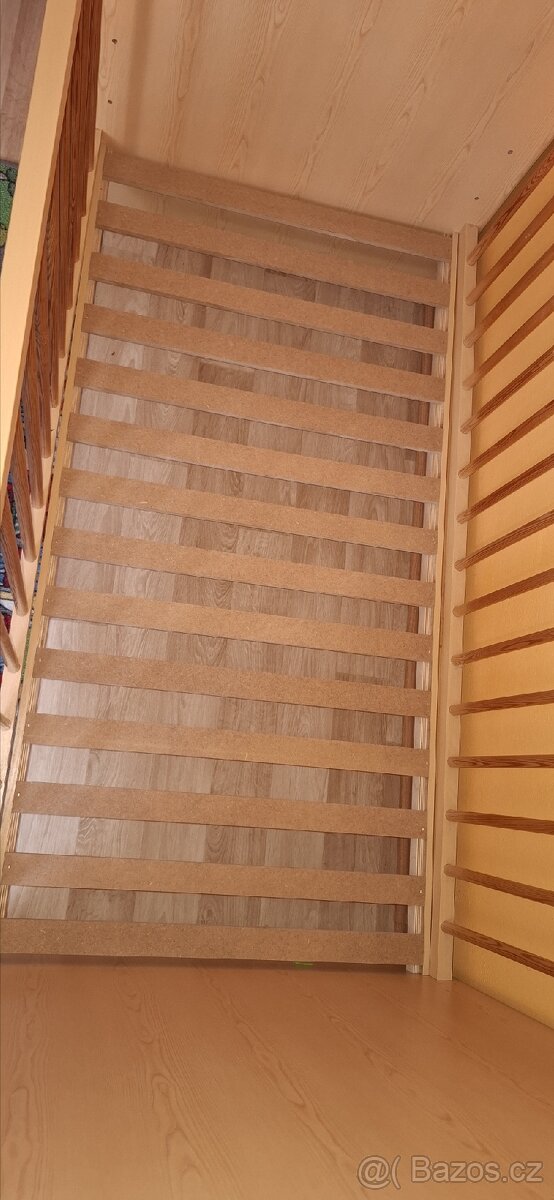 Postýlka s matrací - 4