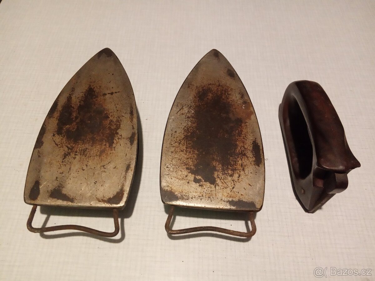 Staré žehličky - 4