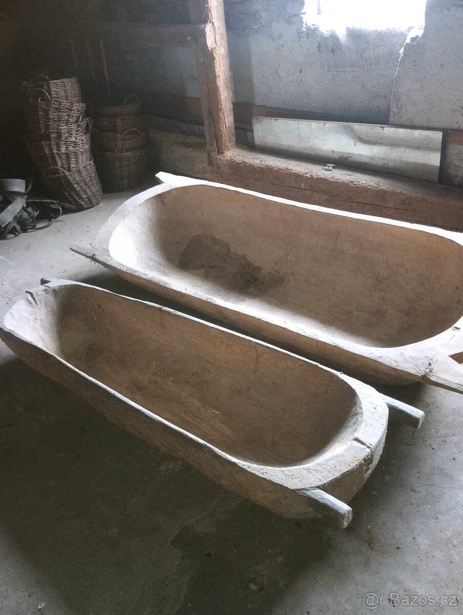 DLABANÉ DŘEVĚNÉ KORÝTO - 4