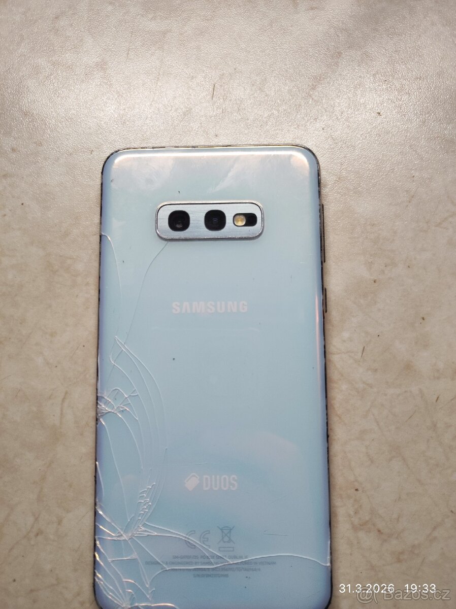 Galaxy S10e - 4