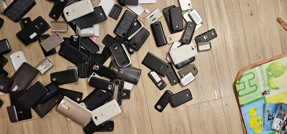 Záda na mobilní telefony - 4