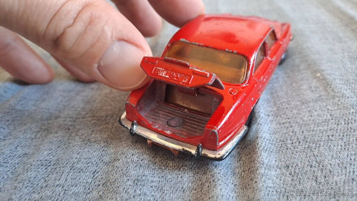 Matchbox Jaguar - 4
