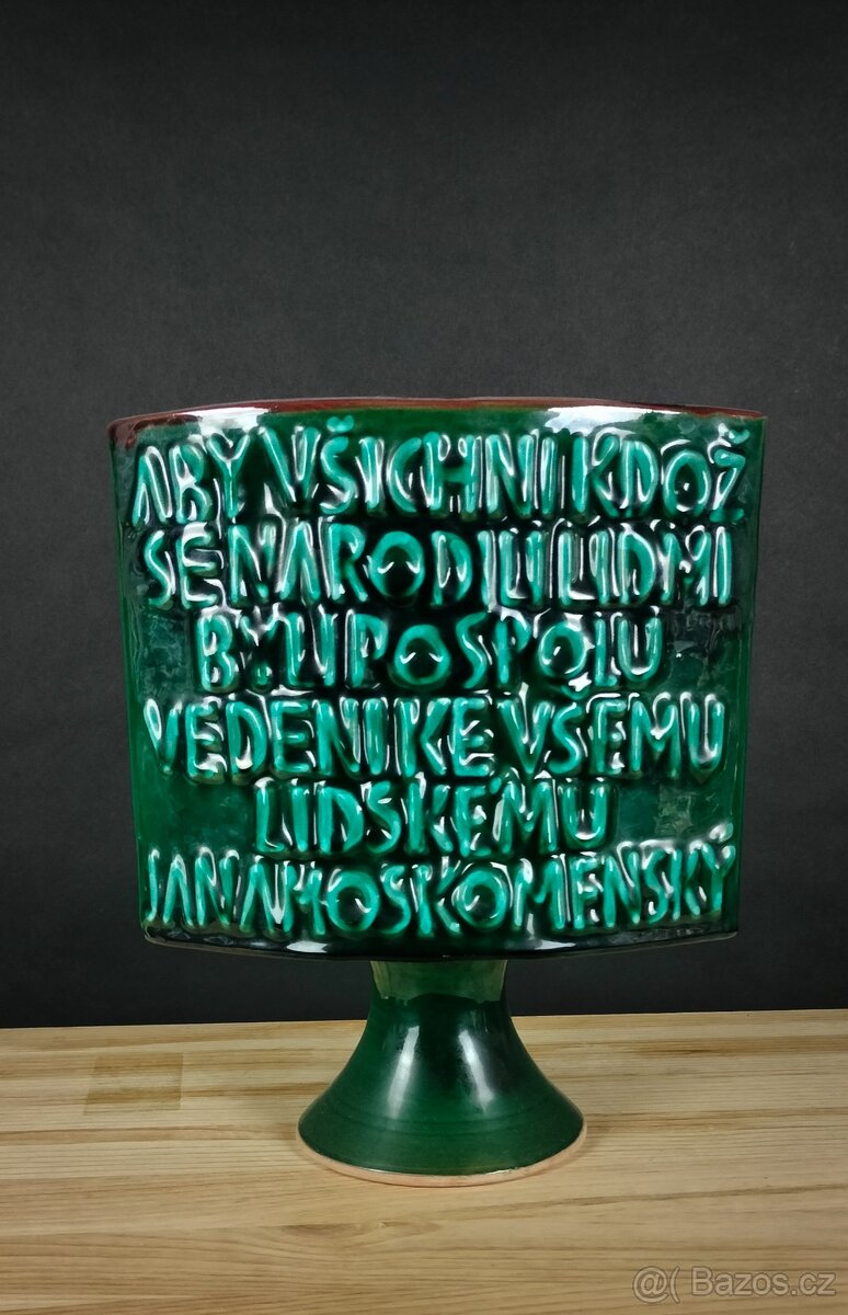 Mix starožitností a dizajnových doplnkov - 4