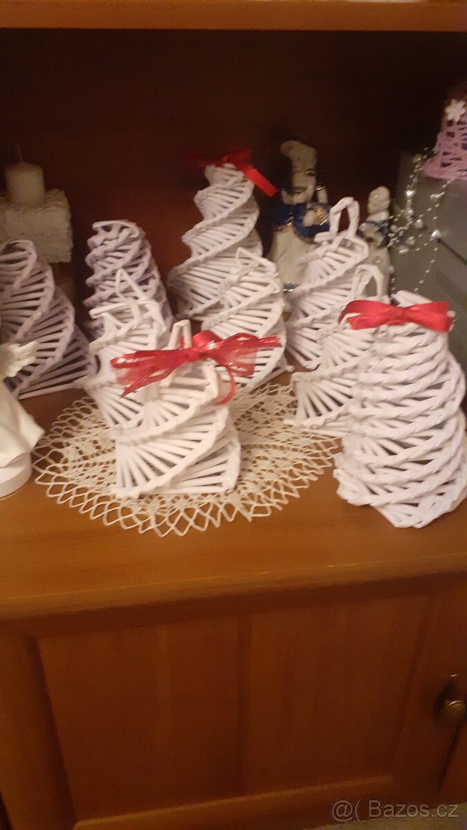 Věnce pletené z papíru - 4