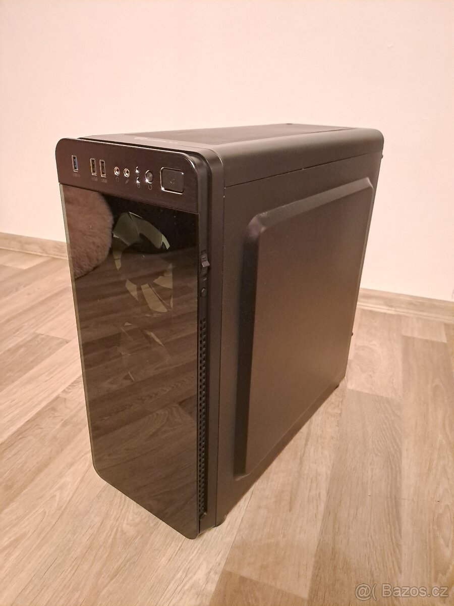 Herní PC připraven k použití - 4