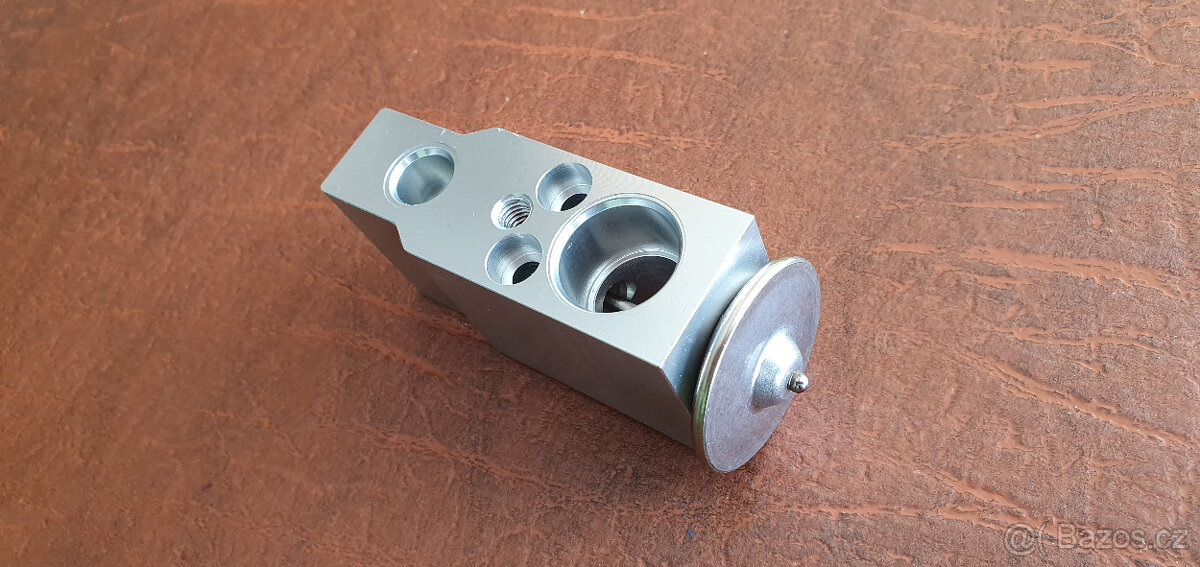 LADA 4x4 NIVA - Klimatizace na vozidlo LADA NIVA - 4