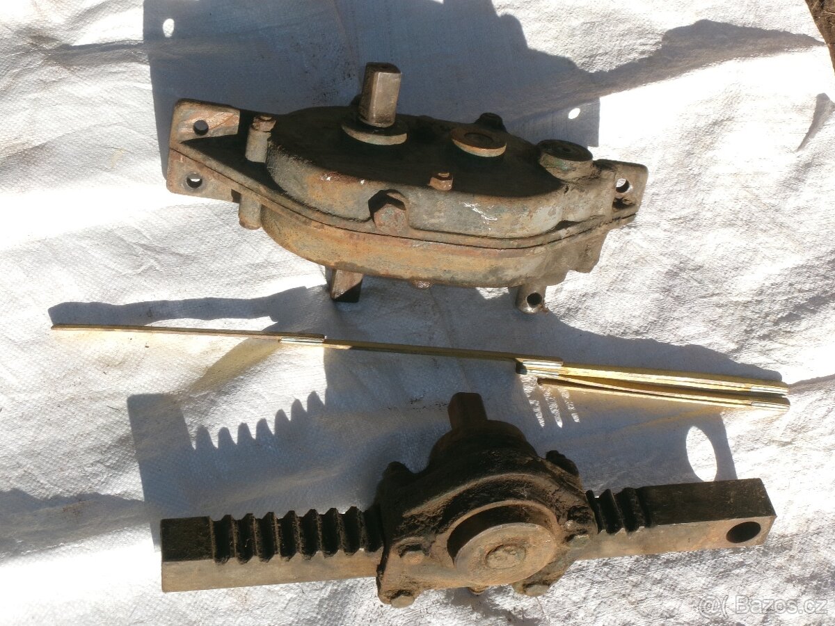 Prodám nějaký těžký nosník do zadních šavlí hydraul. traktor - 4