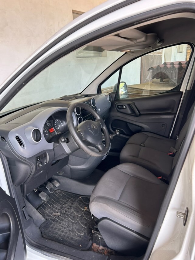 Citroen Berlingo 1.6 hdi 2015 3 místa - 4