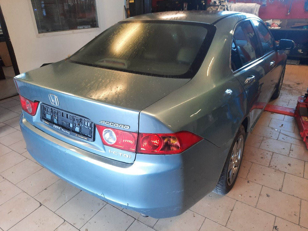 Náhradní díly Honda Accord 7G Sedan - 4