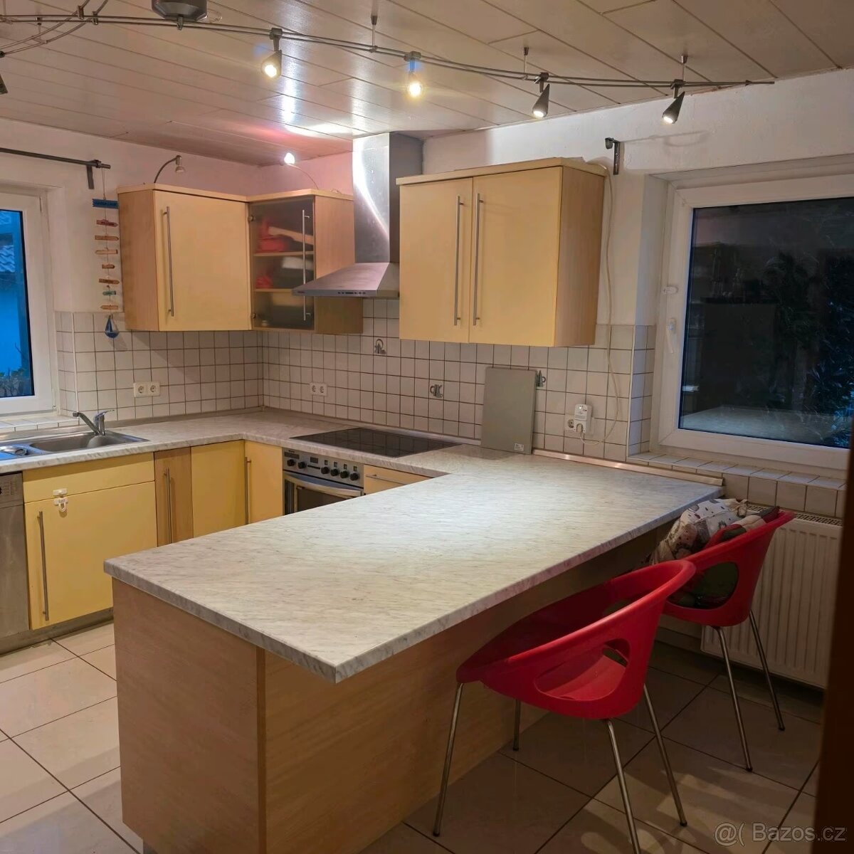 Praktická kuchyně JULIE - 4