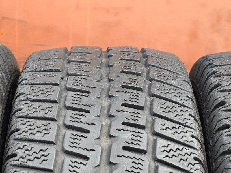 Zimní Matador 215/70/15C - 4