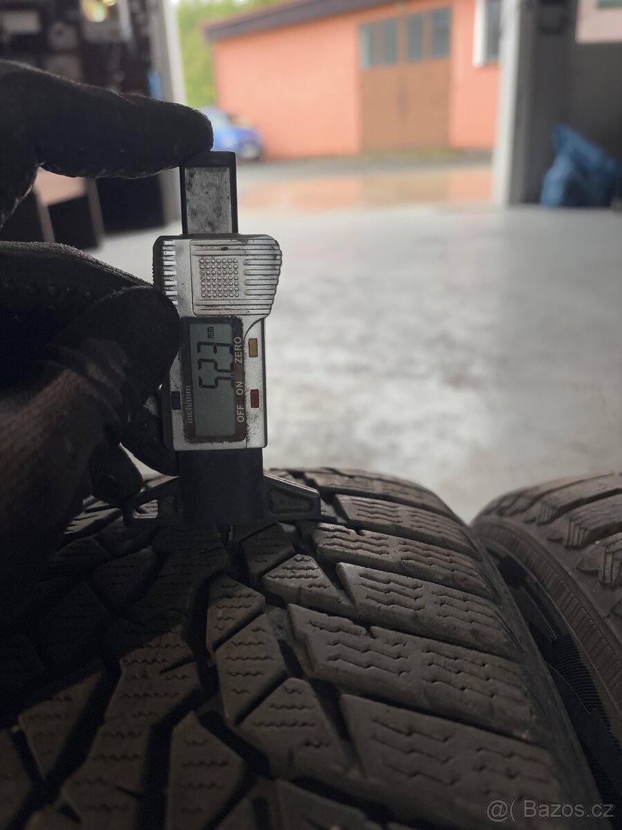 Zimní pneu Nokian 195/60 16 - 4